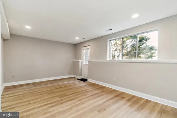 $2,650 | 3380 Longbow Court, Woodbridge, VA 22192