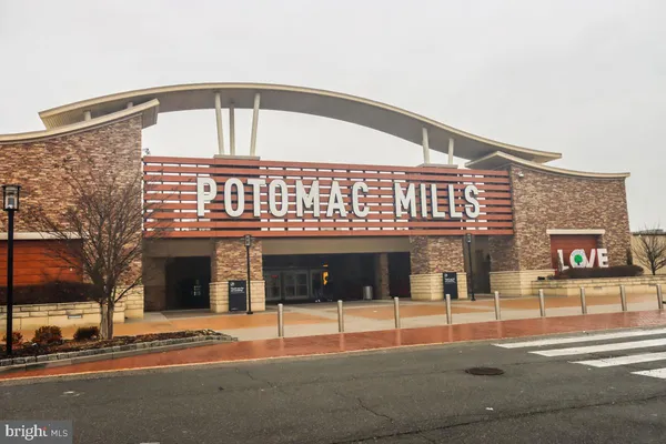 $2,650 | 3380 Longbow Court, Woodbridge, VA 22192