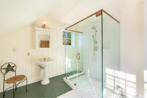$5,500,000 | 20205 Tumbling McD Road, Philo, CA 95466