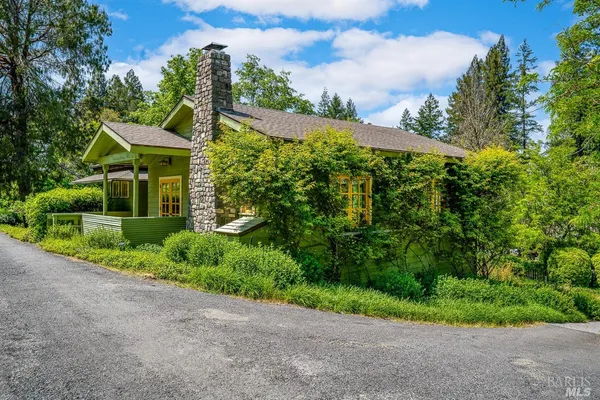 $5,500,000 | 20205 Tumbling McD Road, Philo, CA 95466