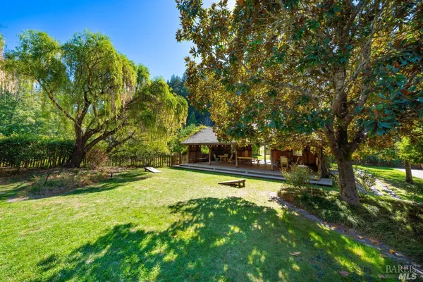 $5,500,000 | 20205 Tumbling McD Road, Philo, CA 95466