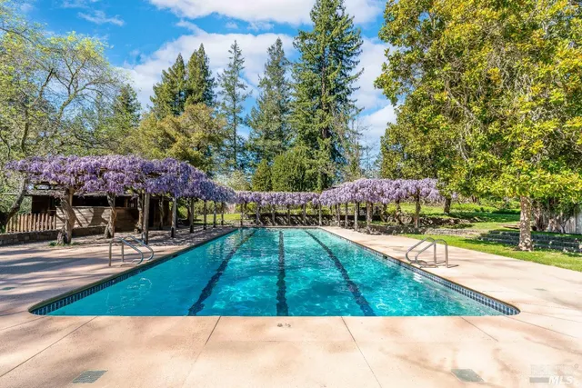 $5,500,000 | 20205 Tumbling McD Road, Philo, CA 95466