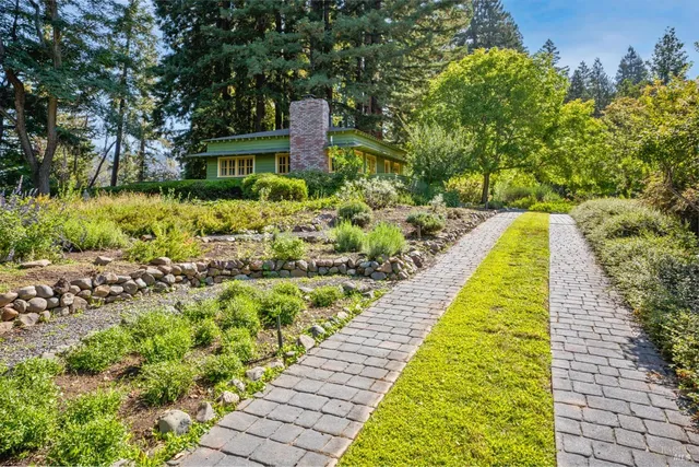 $5,500,000 | 20205 Tumbling McD Road, Philo, CA 95466