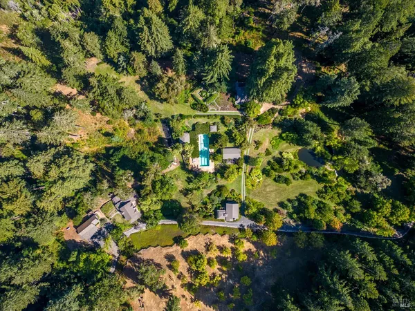 $5,500,000 | 20205 Tumbling McD Road, Philo, CA 95466