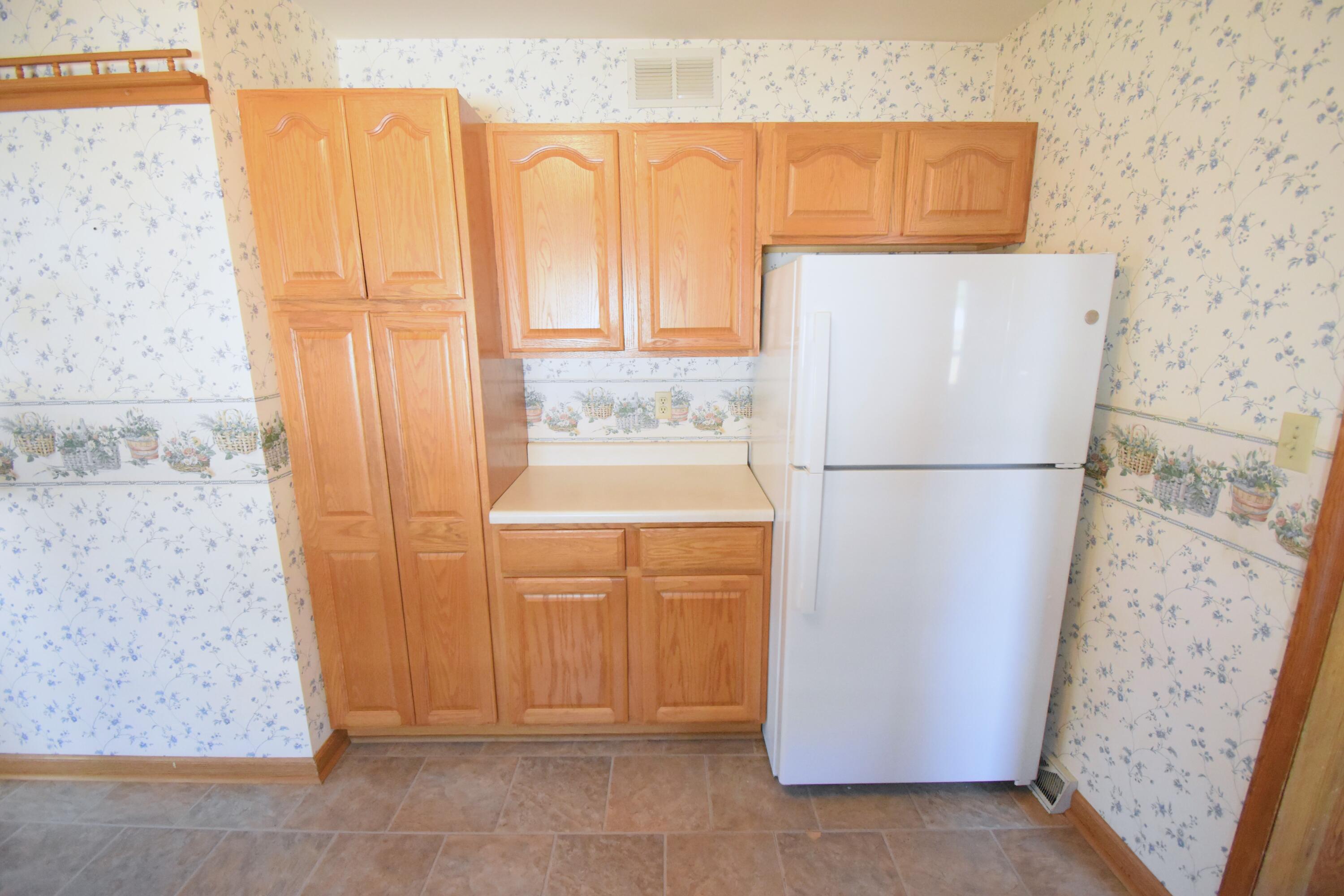 328 South Weston Street Rensselaer, IN 47978 - Photo 15 of 39 a utility room with dryer and washer