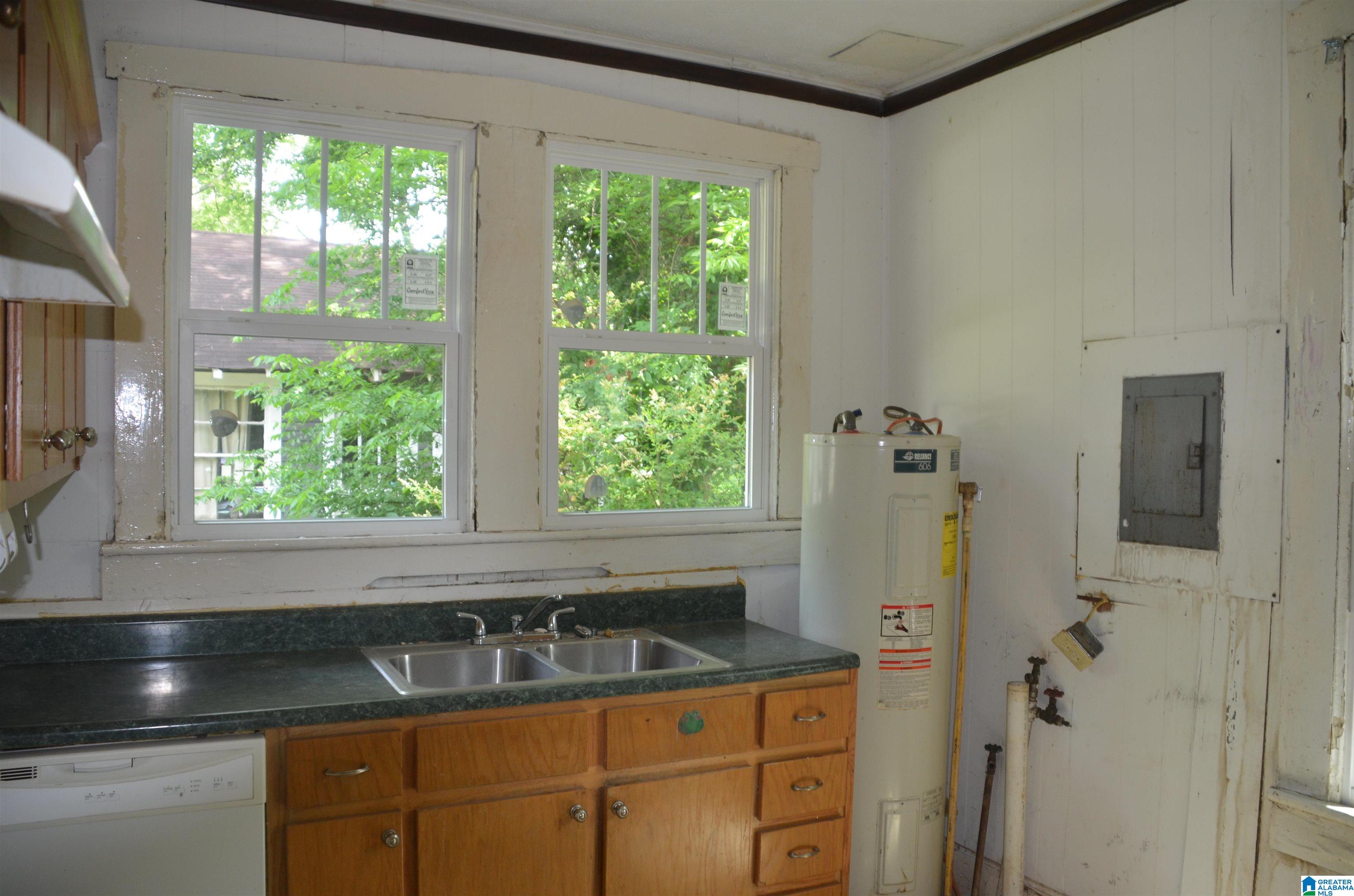 615 Goodwin Avenue Anniston, AL 36207 - Photo 15 of 26