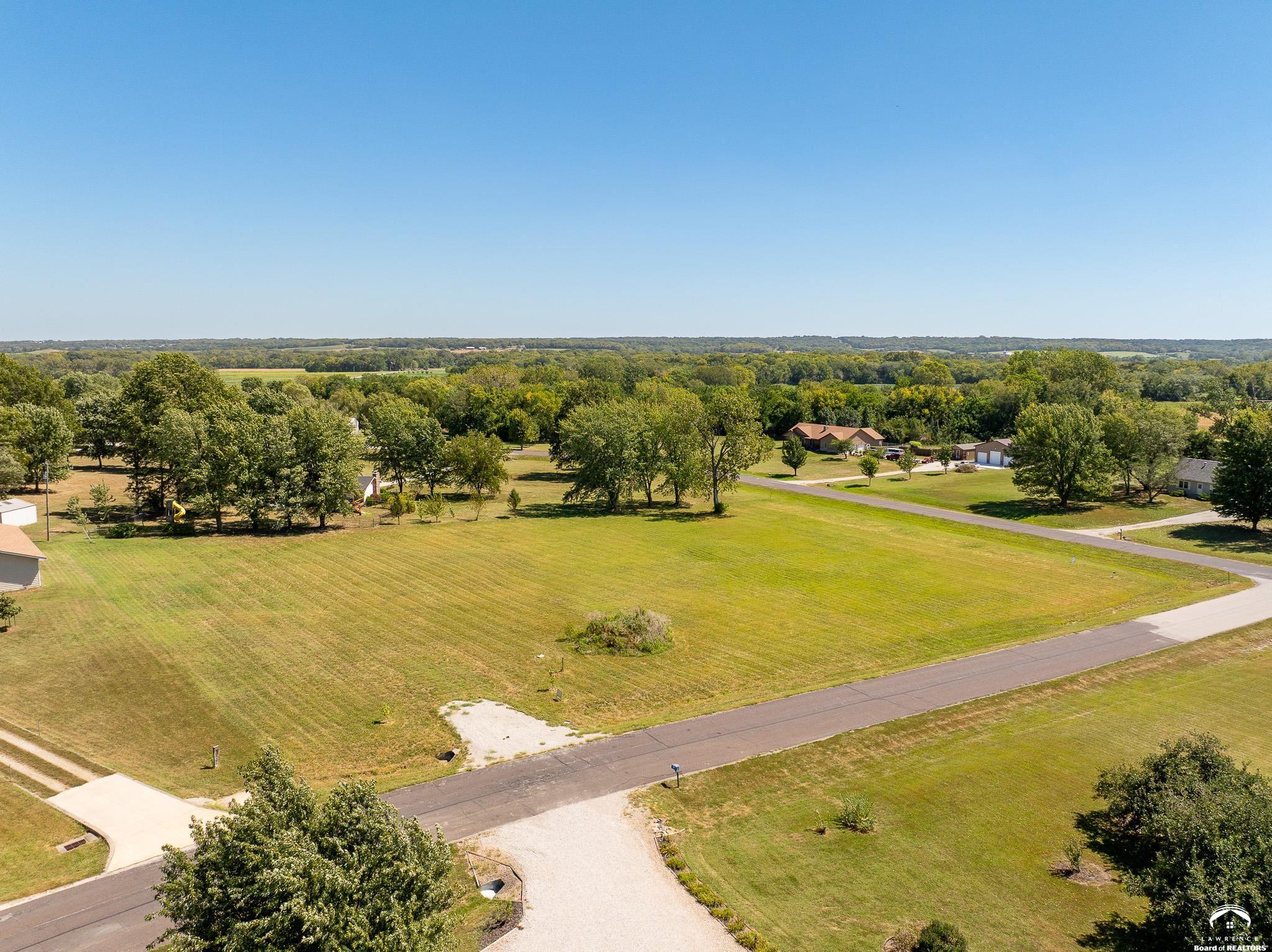 1722 North 579th Road Baldwin City, KS 66006 - Photo 7 of 13 Gallery Image 7