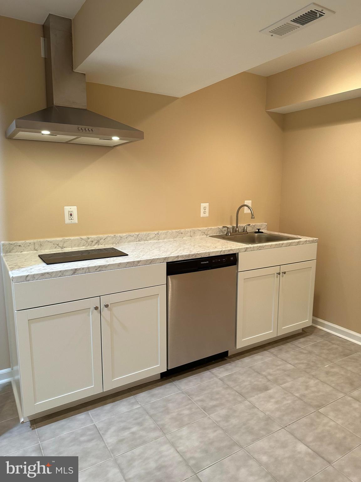 8392 Tenbrook - Basement in Large Single Family Ho