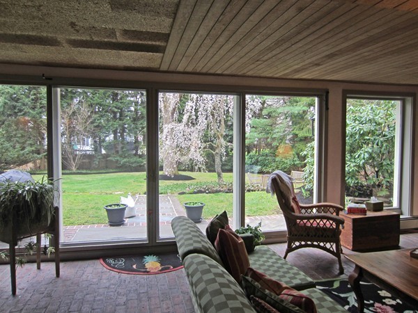 34 Arnold Road Wellesley, MA 02481 - Photo 14 of 19