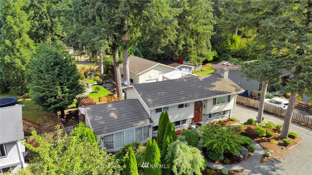 20548 Southeast 159th Street Renton, WA 98059 - Photo 2 of 25 Gallery Image 2