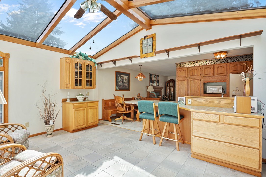 20548 Southeast 159th Street Renton, WA 98059 - Photo 14 of 25 Gallery Image 14
