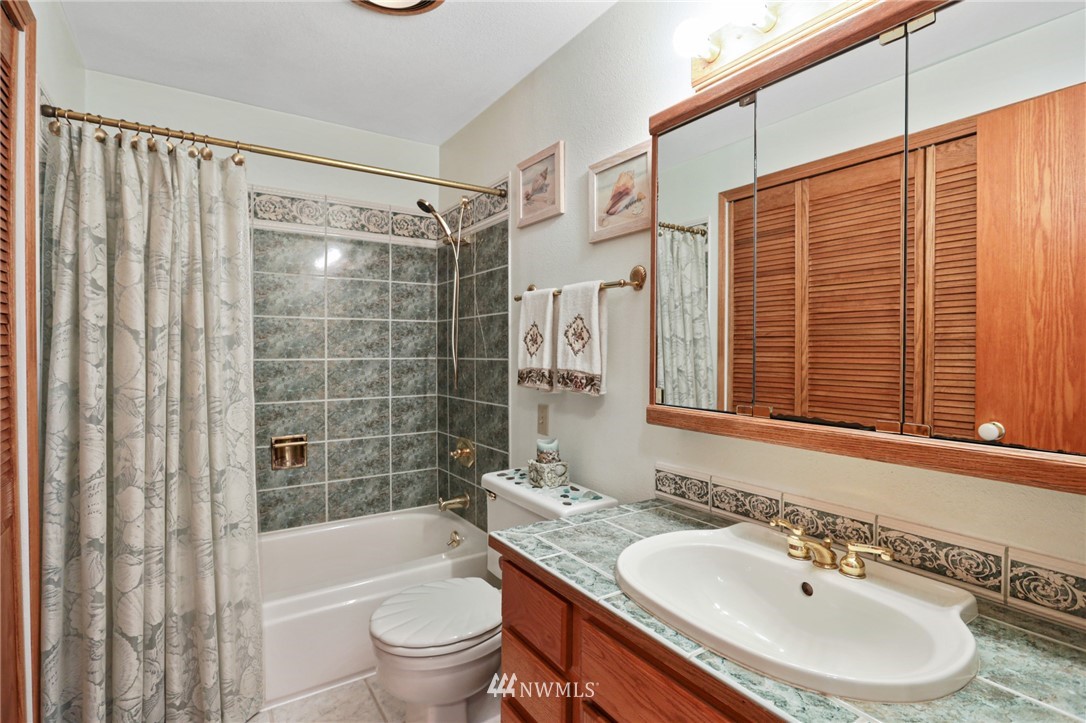 20548 Southeast 159th Street Renton, WA 98059 - Photo 15 of 25 Gallery Image 15