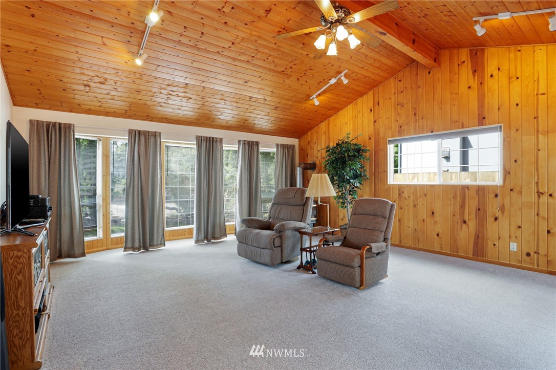 20548 Southeast 159th Street Renton, WA 98059 - Photo 21 of 25 Gallery Image 21