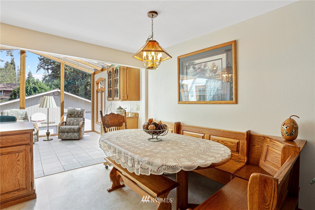 20548 Southeast 159th Street Renton, WA 98059 - Photo 10 of 25 Gallery Image 10