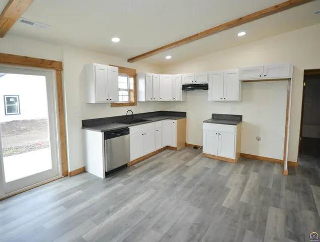 $244,900 | 202 Hickory Street, Americus, KS 66835