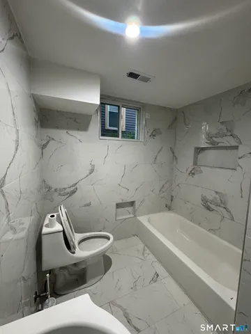 $1,800 | 368 Norton Street, New Haven, CT 06511