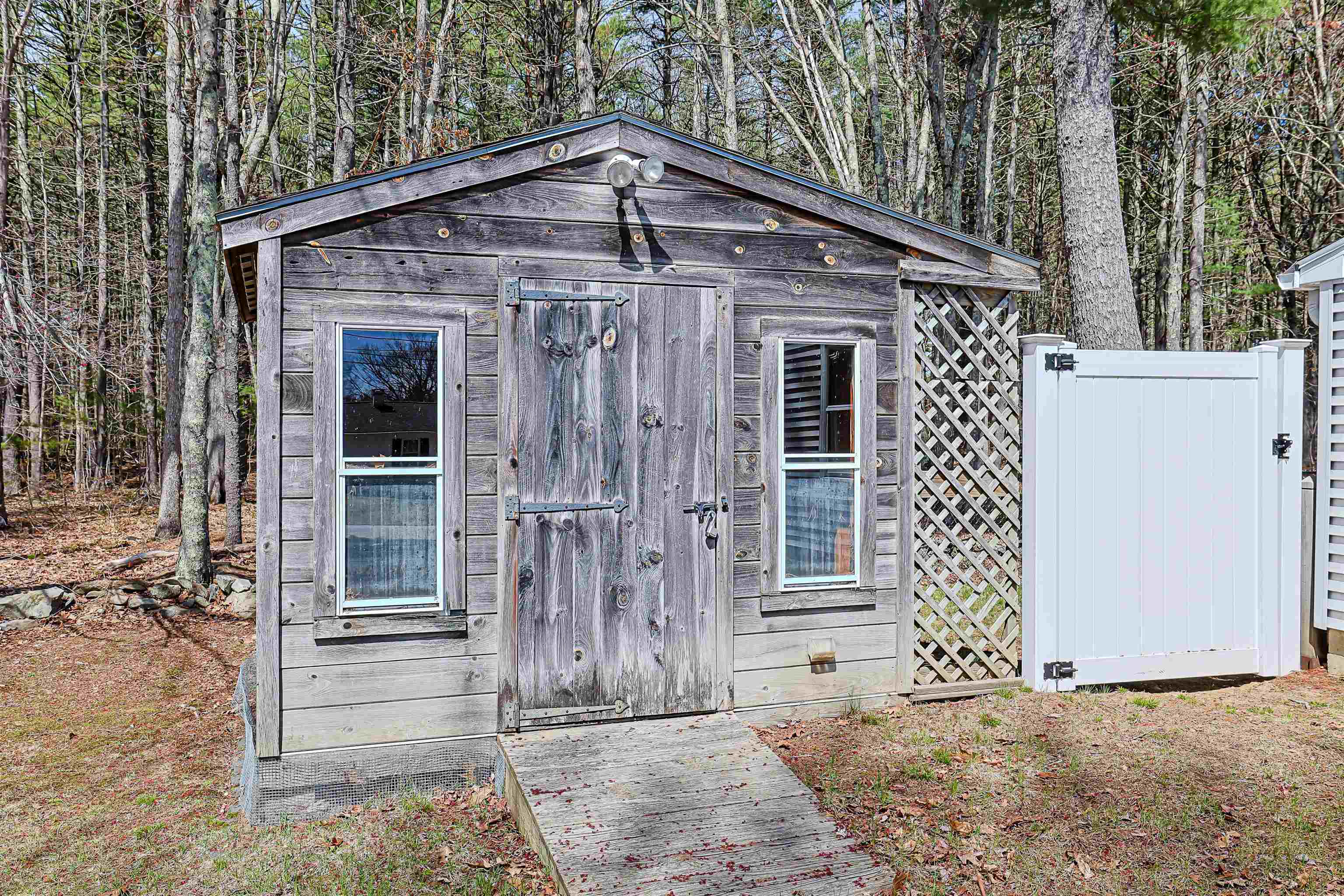 19 Strafford Road Dover, NH 03820 - Photo 28 of 35
