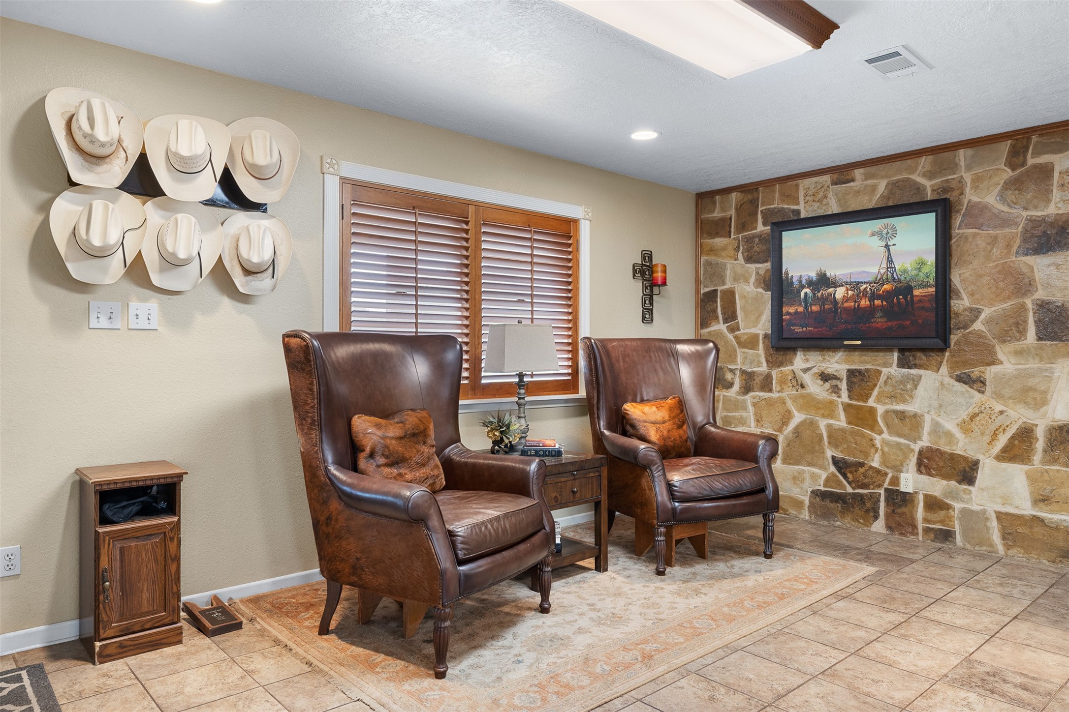 1611 Koy Road Bellville, TX 77418 - Photo 7 of 44 a living room with furniture and a flat screen tv
