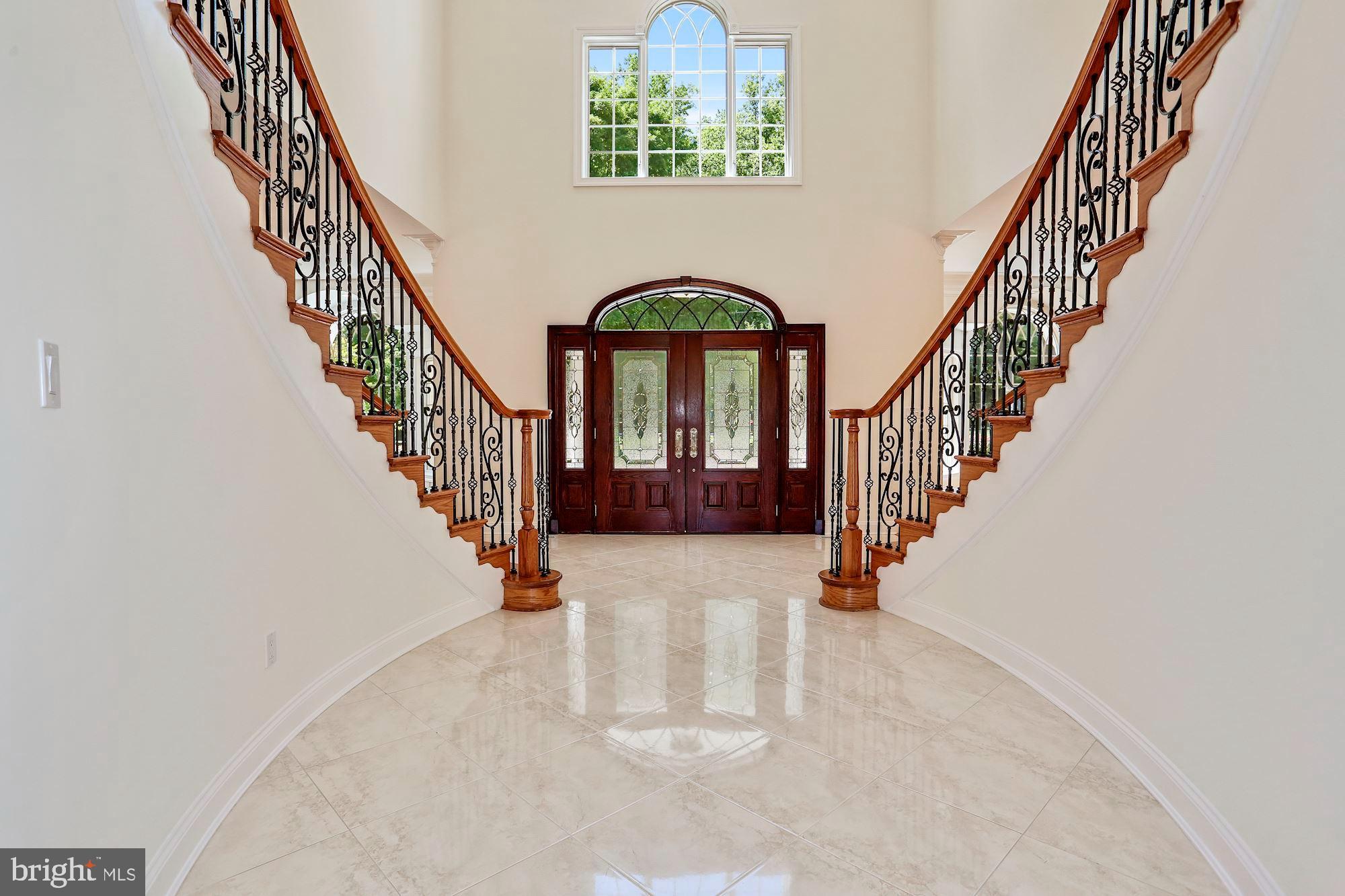 8705 Falls Road Potomac, MD 20854 - Photo 14 of 67 View to double front doors