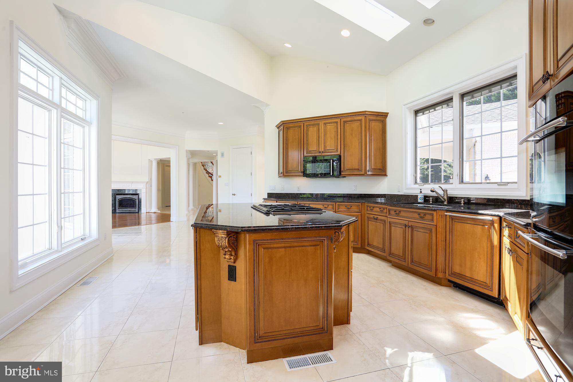 8705 Falls Road Potomac, MD 20854 - Photo 21 of 67 Kitchen with view of family room
