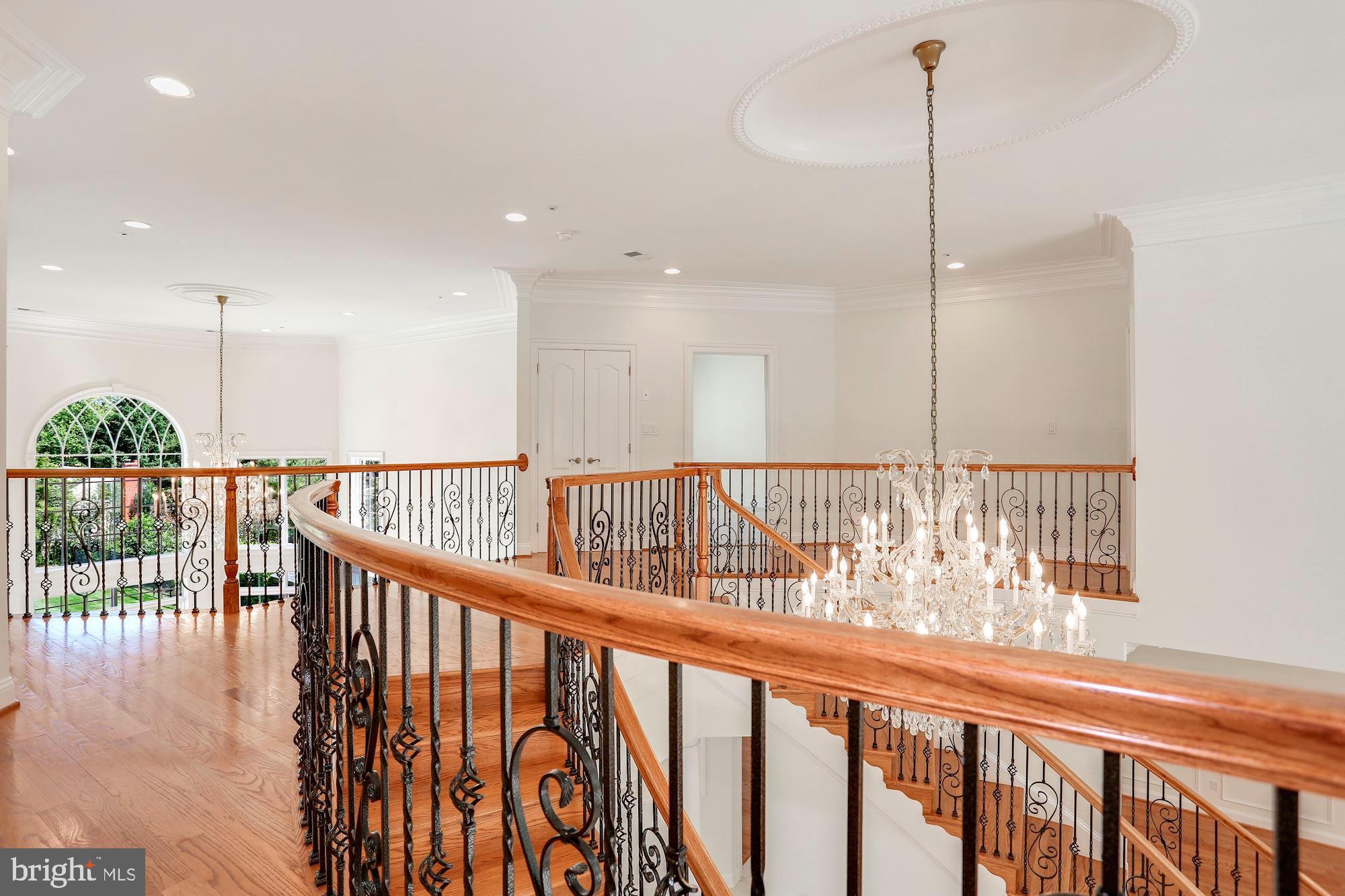 8705 Falls Road Potomac, MD 20854 - Photo 35 of 67 Upper level