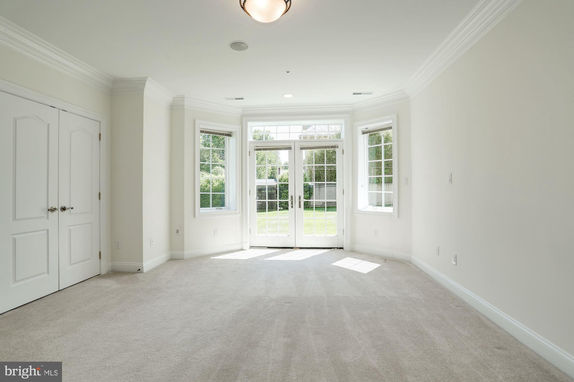 8705 Falls Road Potomac, MD 20854 - Photo 47 of 67 Lower level in-law bedroom