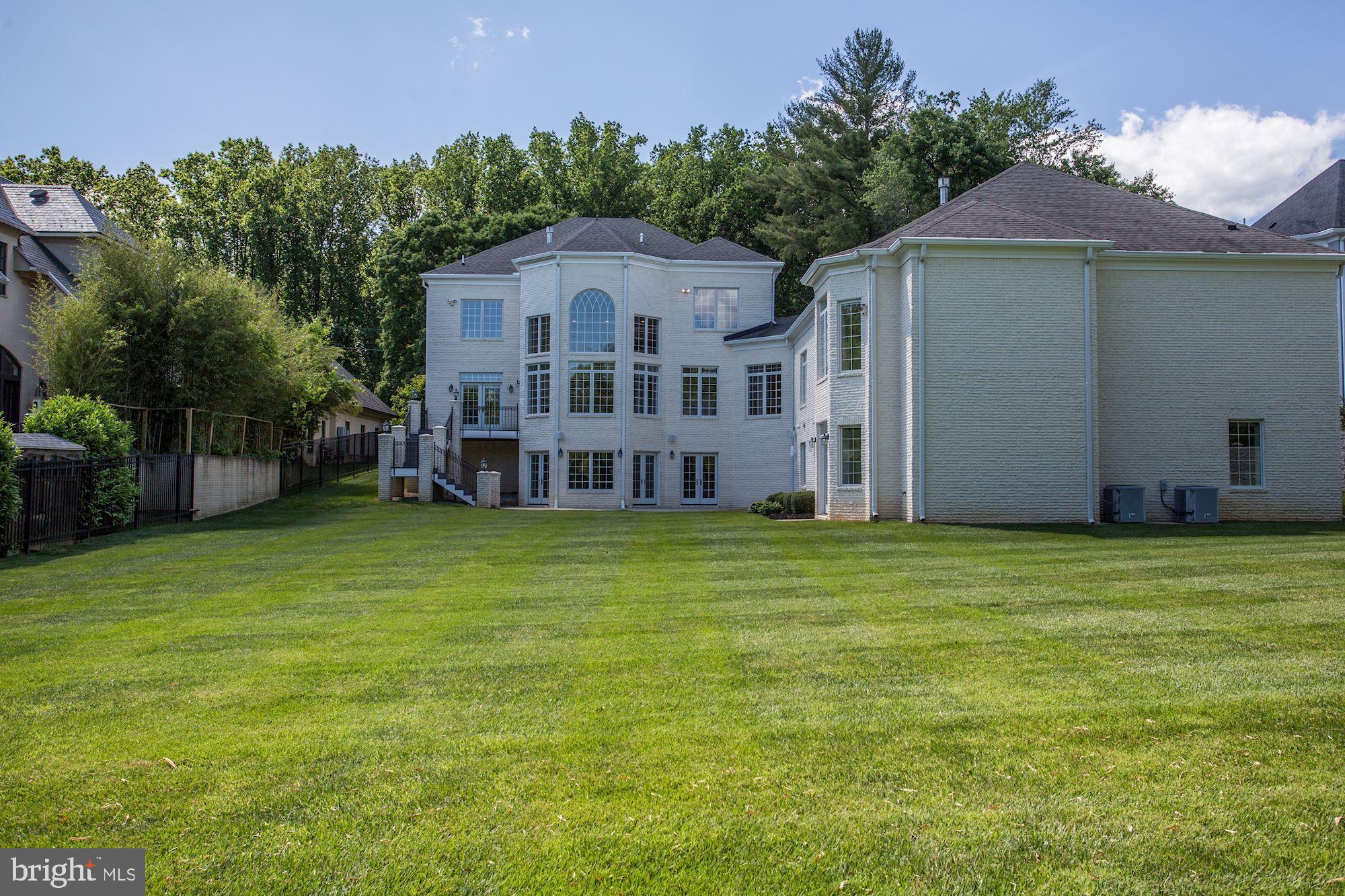 8705 Falls Road Potomac, MD 20854 - Photo 61 of 67 Rear exterior
