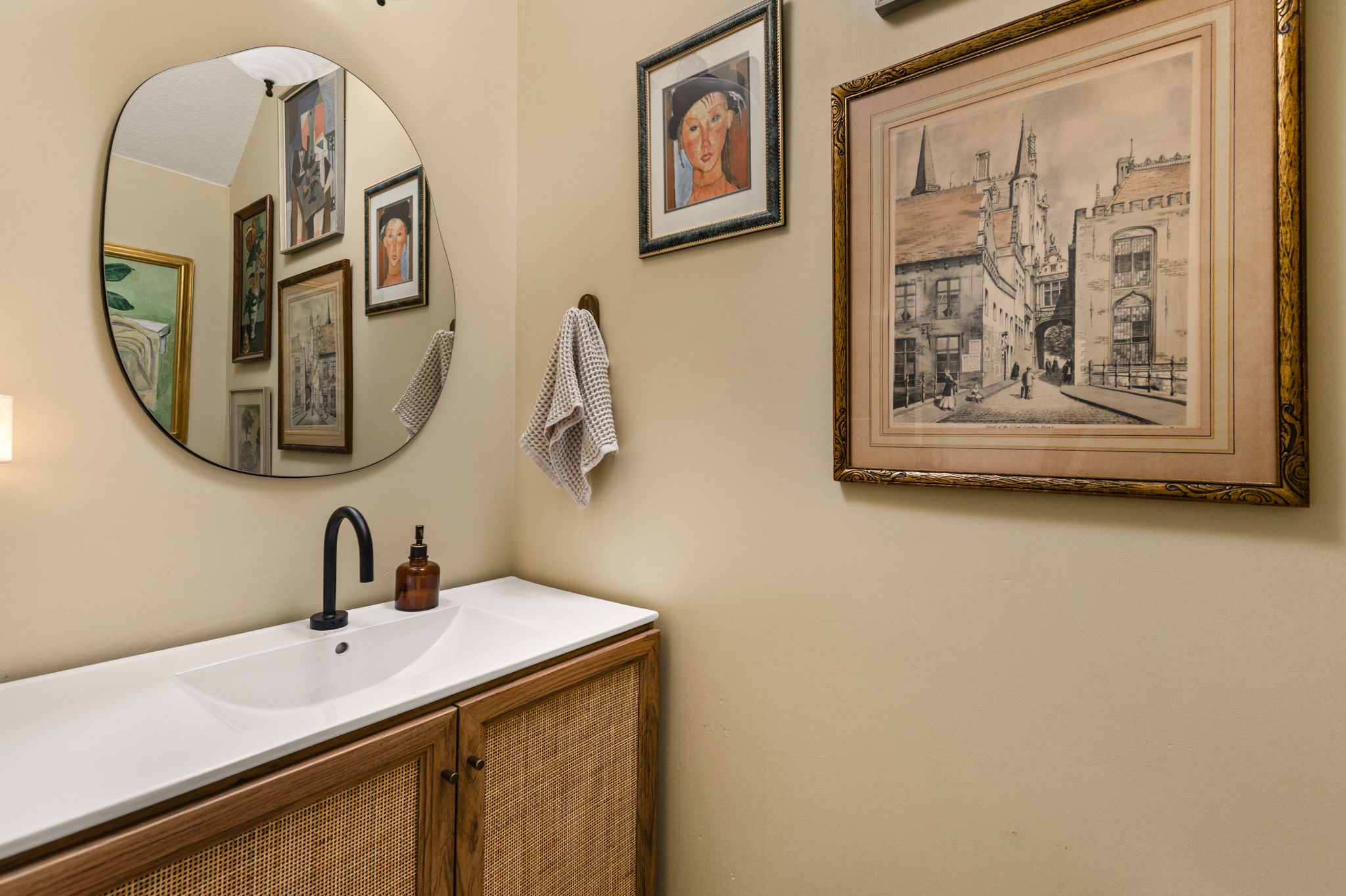 6702 Routenburn Street Austin, TX 78754 - Photo 10 of 24 a bathroom with a sink and a mirror