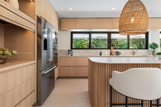 $2,900,000 | 10945 Southwest 75th Court, Pinecrest, FL 33156