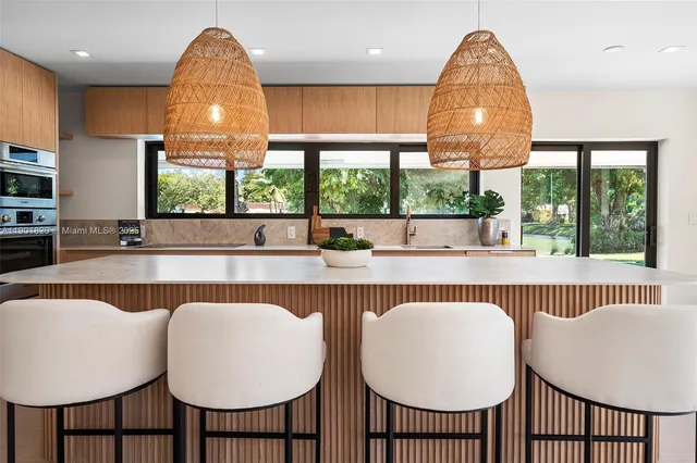 $2,900,000 | 10945 Southwest 75th Court, Pinecrest, FL 33156