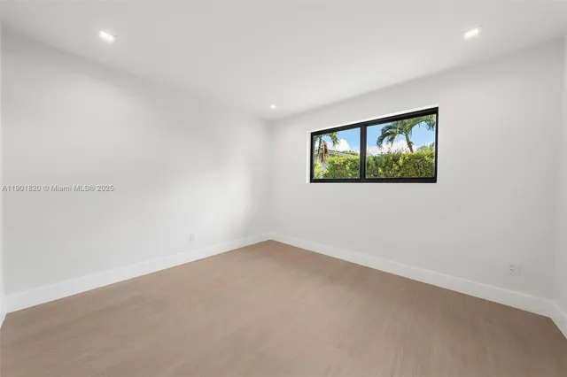 $2,900,000 | 10945 Southwest 75th Court, Pinecrest, FL 33156