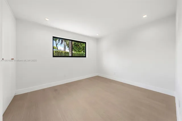 $2,900,000 | 10945 Southwest 75th Court, Pinecrest, FL 33156