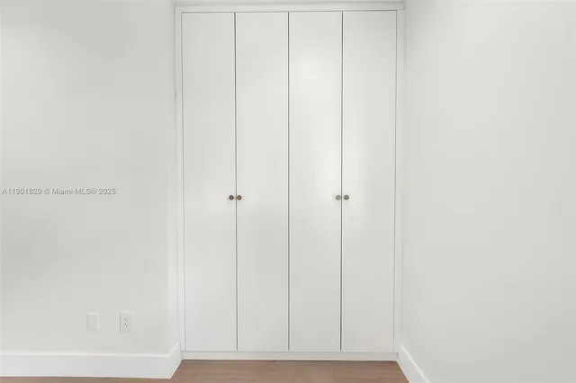 $2,900,000 | 10945 Southwest 75th Court, Pinecrest, FL 33156