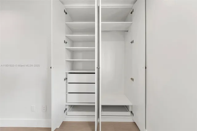 $2,900,000 | 10945 Southwest 75th Court, Pinecrest, FL 33156