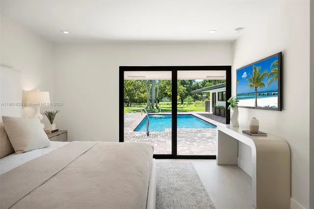 $2,900,000 | 10945 Southwest 75th Court, Pinecrest, FL 33156