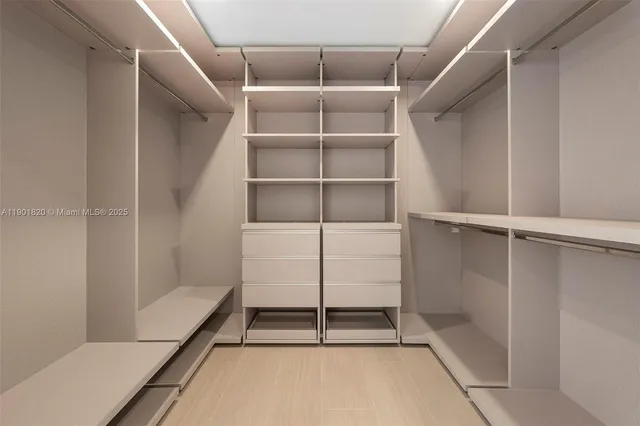 $2,900,000 | 10945 Southwest 75th Court, Pinecrest, FL 33156