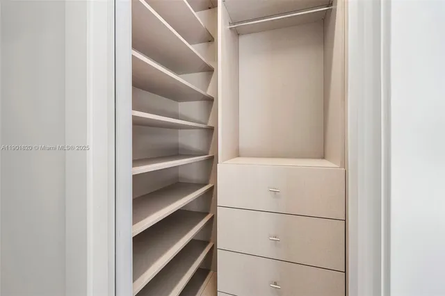 $2,900,000 | 10945 Southwest 75th Court, Pinecrest, FL 33156