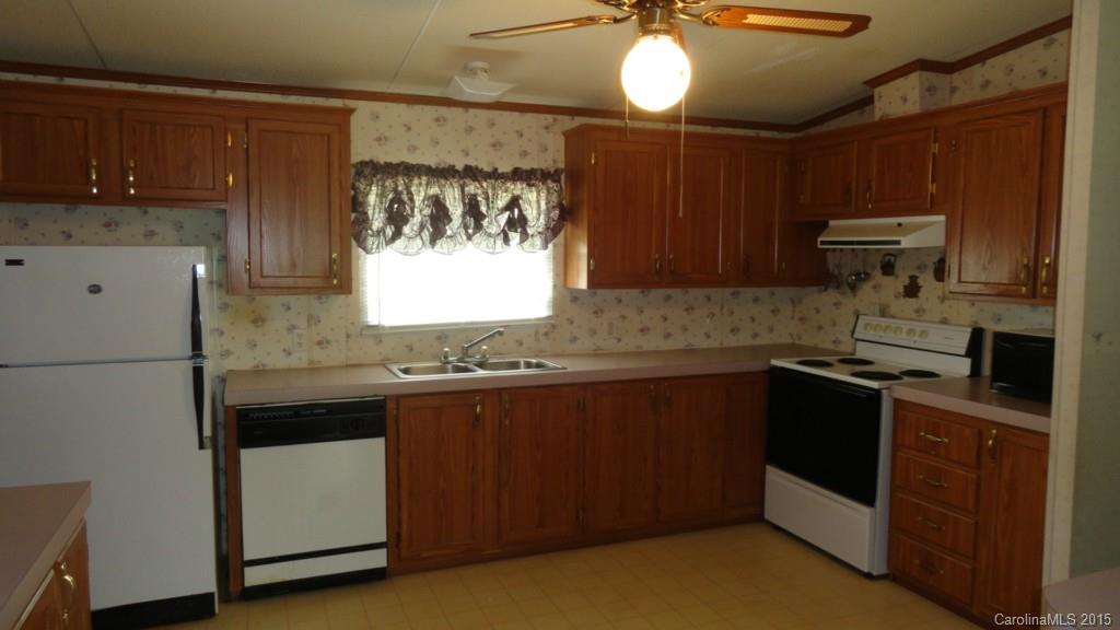 5021 Raintree Lane, Unit 40 Maiden, NC 28650 - Photo 7 of 22 Gallery Image 7