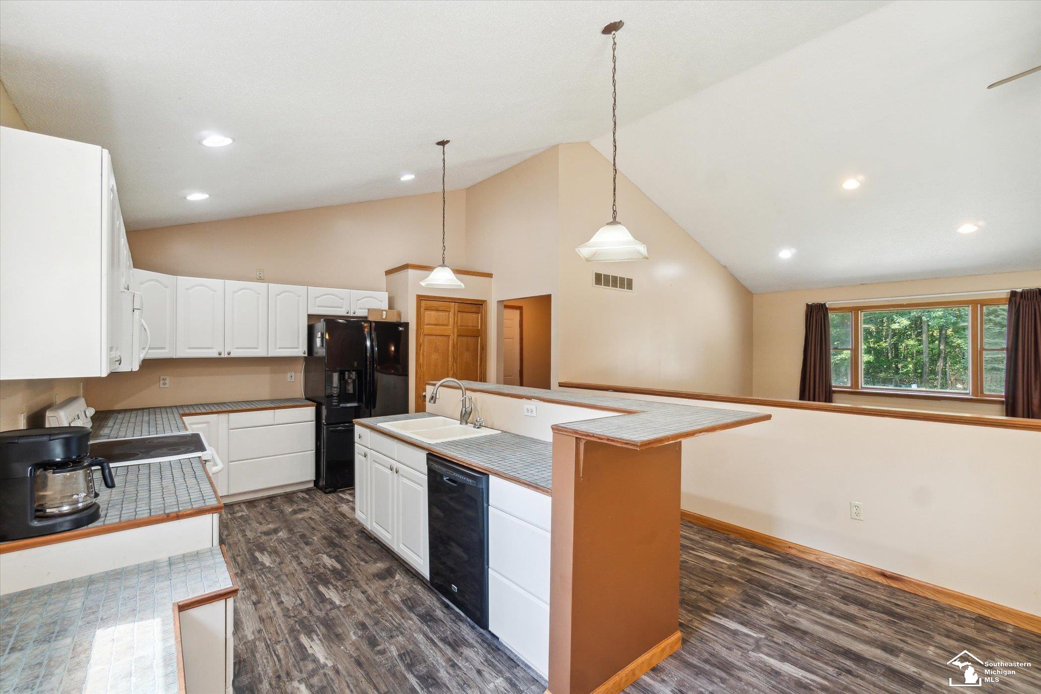 9071 West Coon Lake Road Gregory, MI 48137 - Photo 16 of 56 50153678-d5ad26b9-fd70-4fc4-a572-5f5aa3fca7ac.JPG