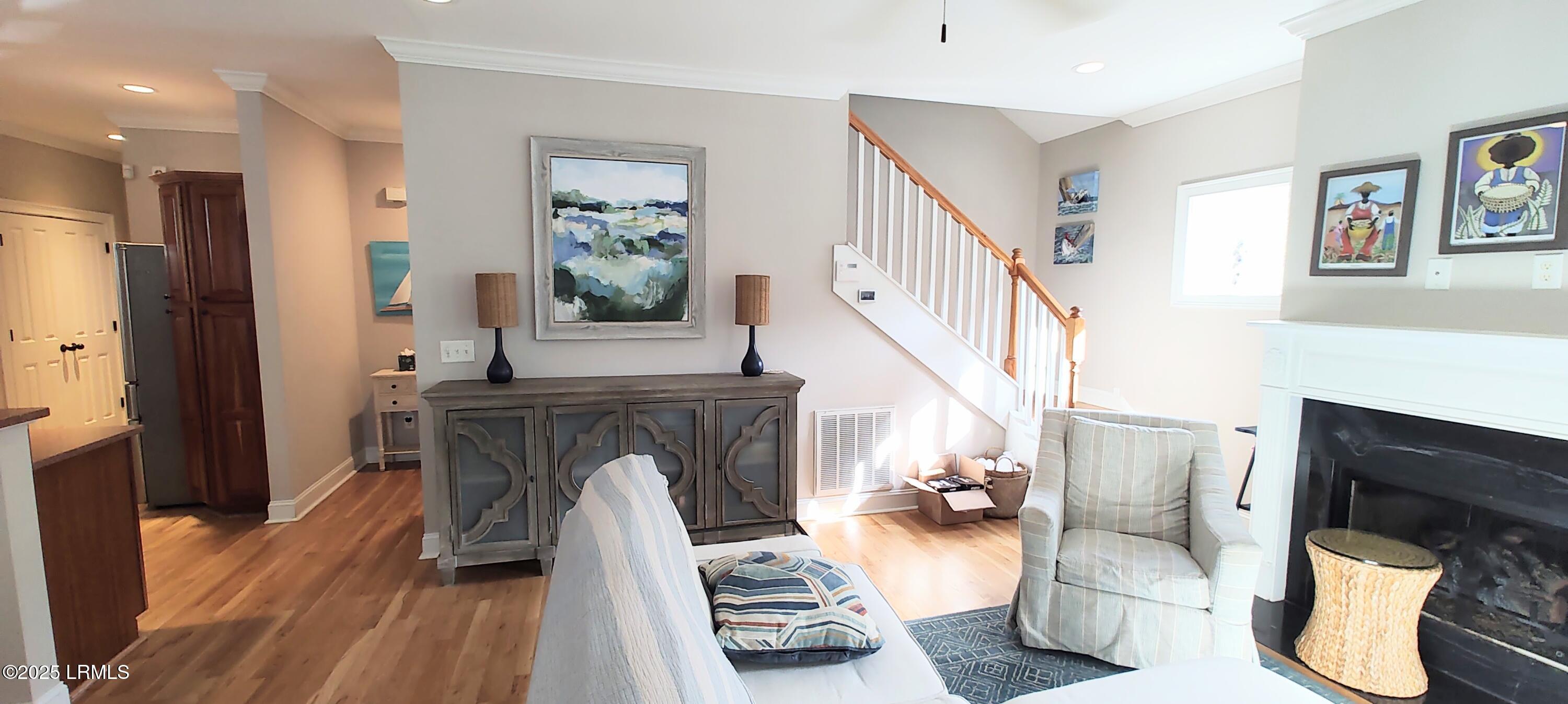 503 Waight Street Beaufort, SC 29902 - Photo 8 of 38 IMG_20251121_132741473