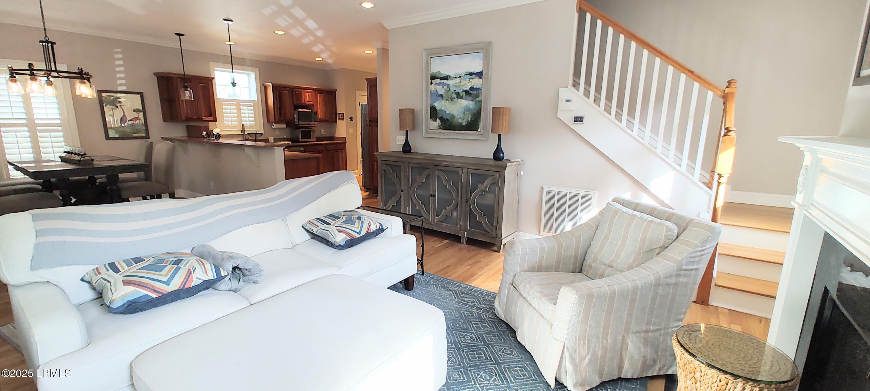 503 Waight Street Beaufort, SC 29902 - Photo 10 of 38 IMG_20251121_132801981