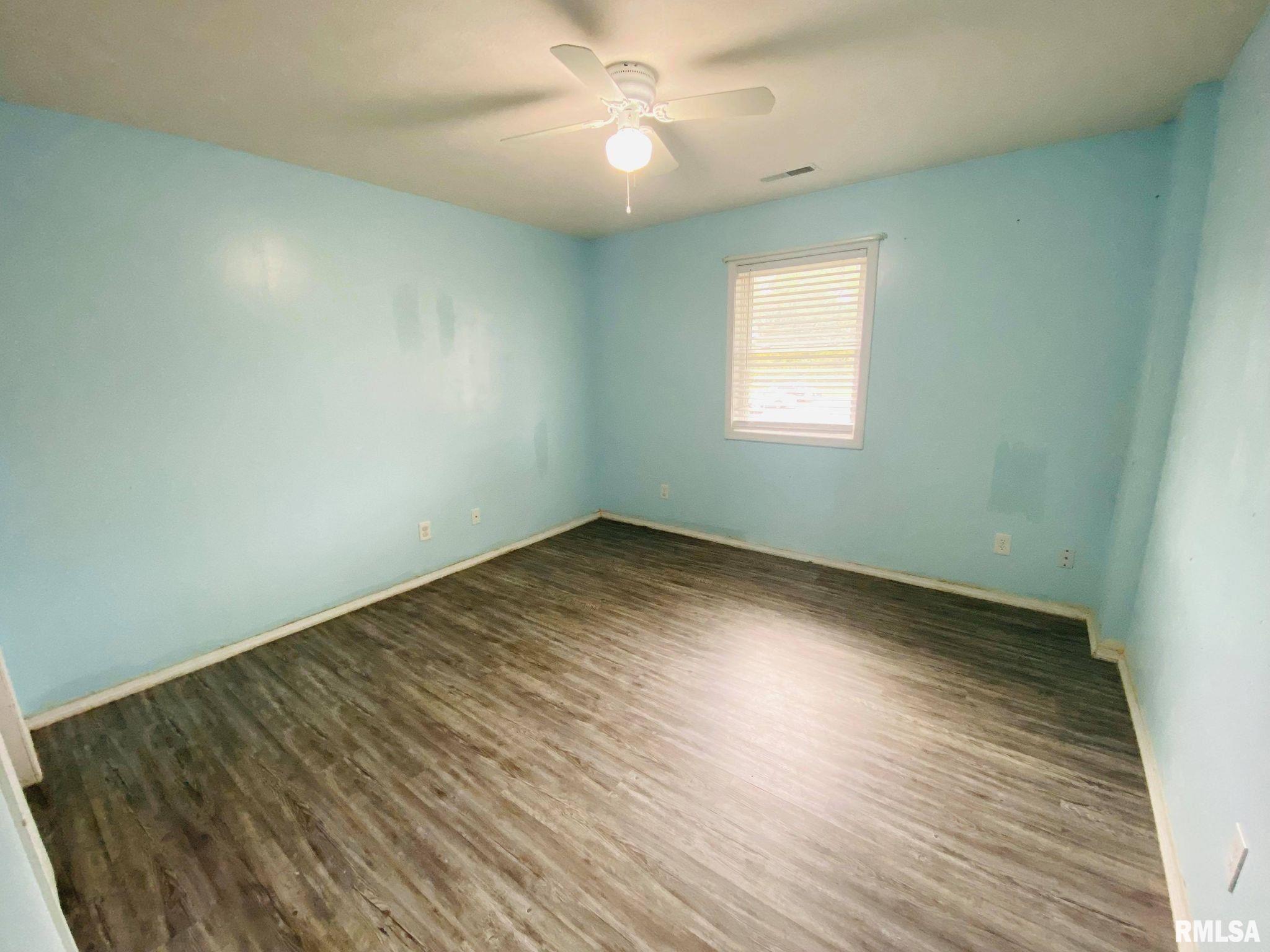 1116 Weaver Road Herrin, IL 62948 - Photo 11 of 17 Gallery Image 11