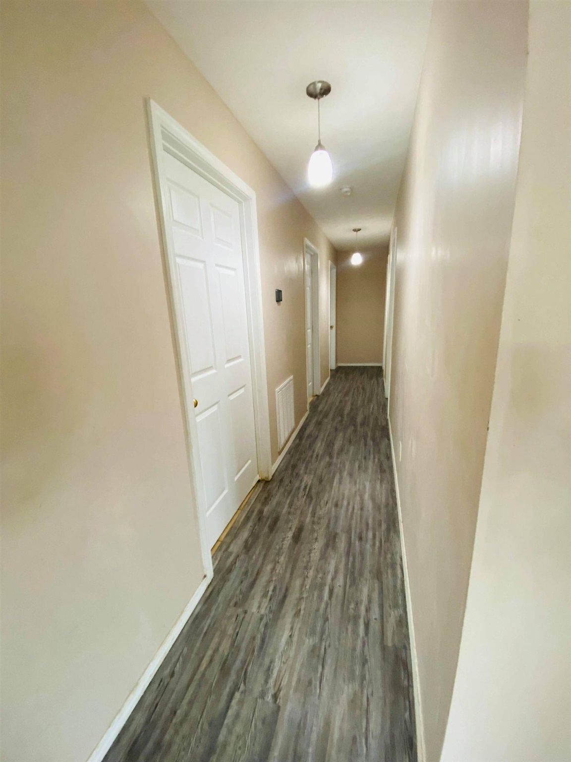 1116 Weaver Road Herrin, IL 62948 - Photo 12 of 17 Gallery Image 12