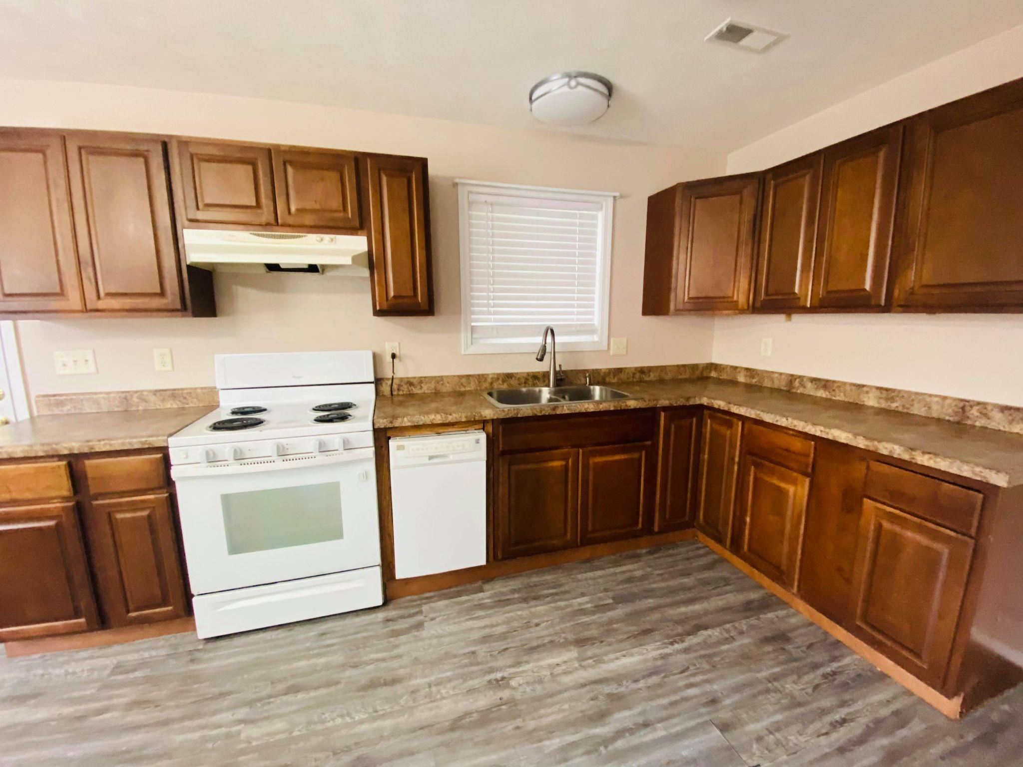 1116 Weaver Road Herrin, IL 62948 - Photo 6 of 17 Gallery Image 6