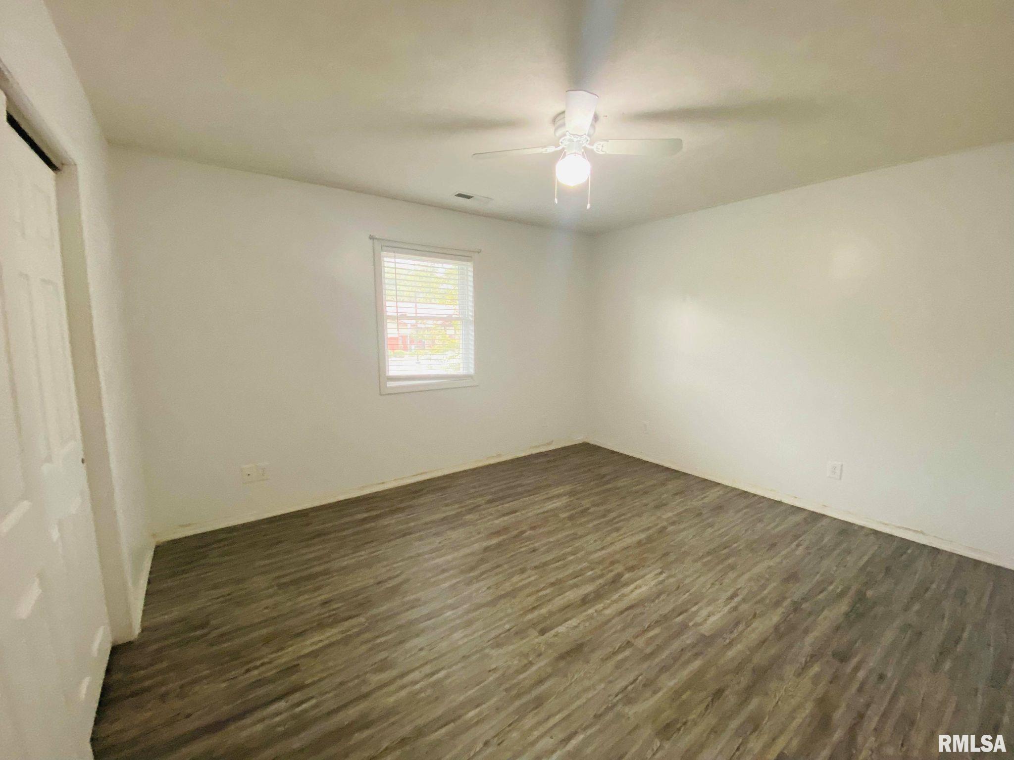 1116 Weaver Road Herrin, IL 62948 - Photo 9 of 17 Gallery Image 9