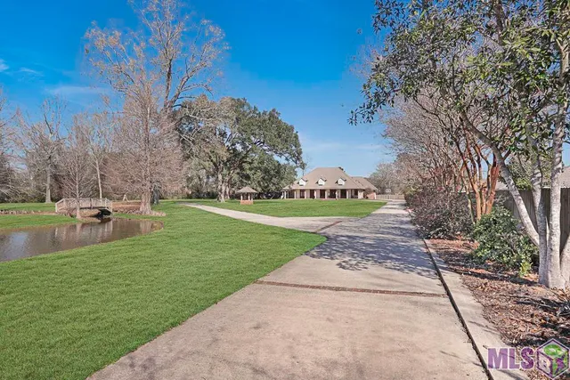 $2,500,000 | 13505 North Amiss Road, Baton Rouge, LA 70810