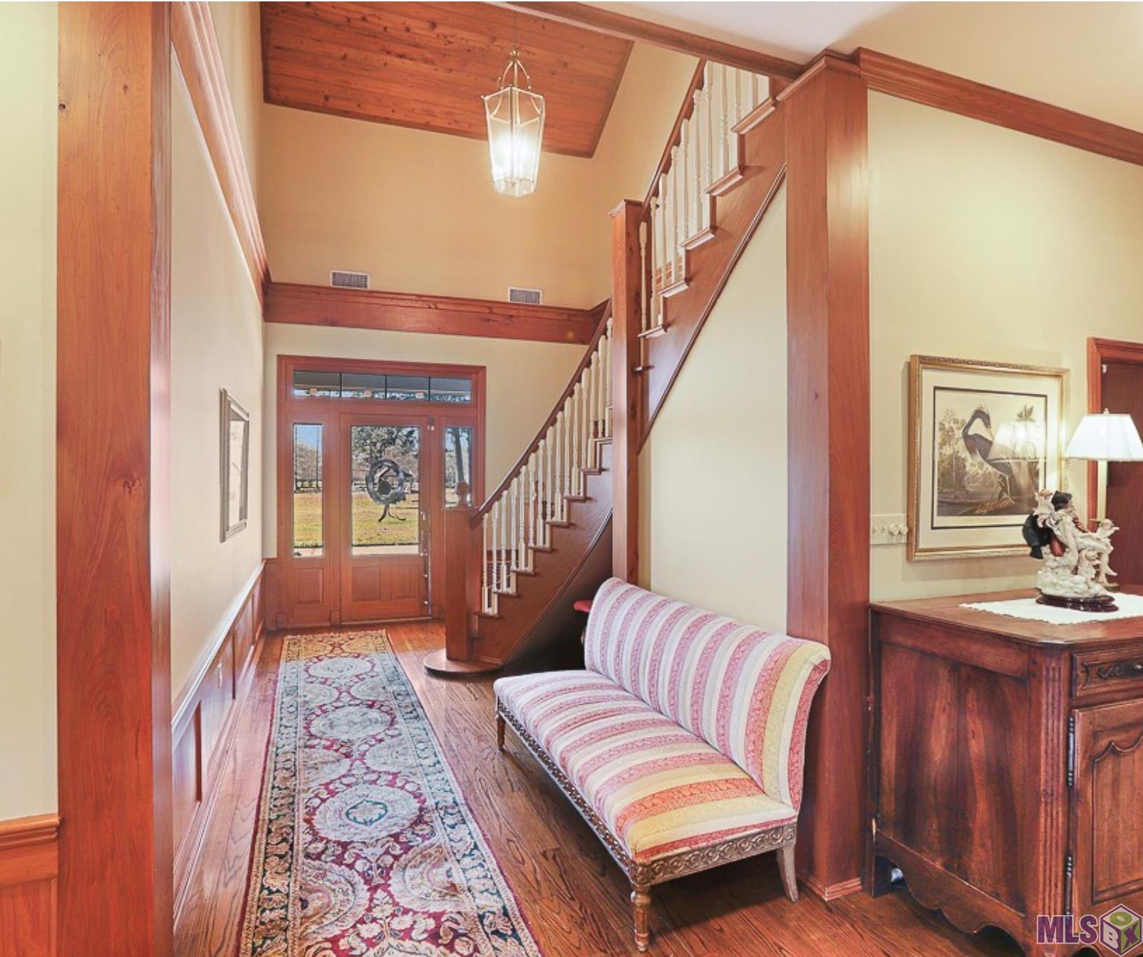 13505 North Amiss Road Baton Rouge, LA 70810 - Photo 6 of 31 Foyer