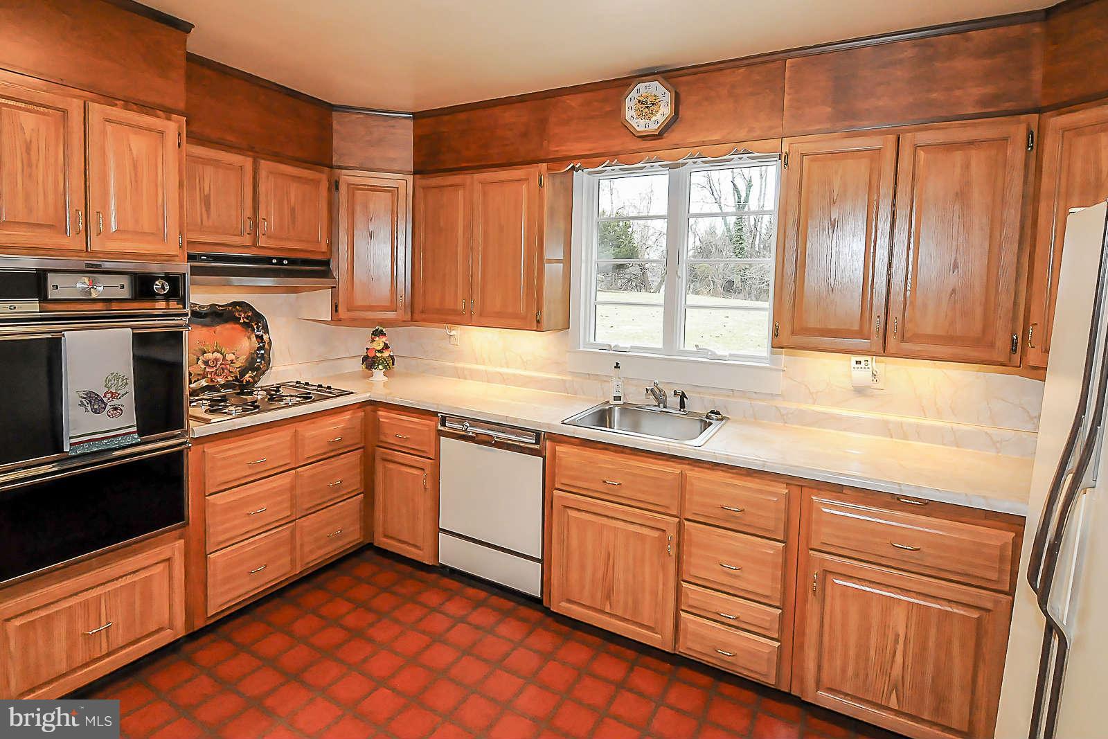 9119 Northfield Road Ellicott City, MD 21042 - Photo 2 of 24 Kitchen