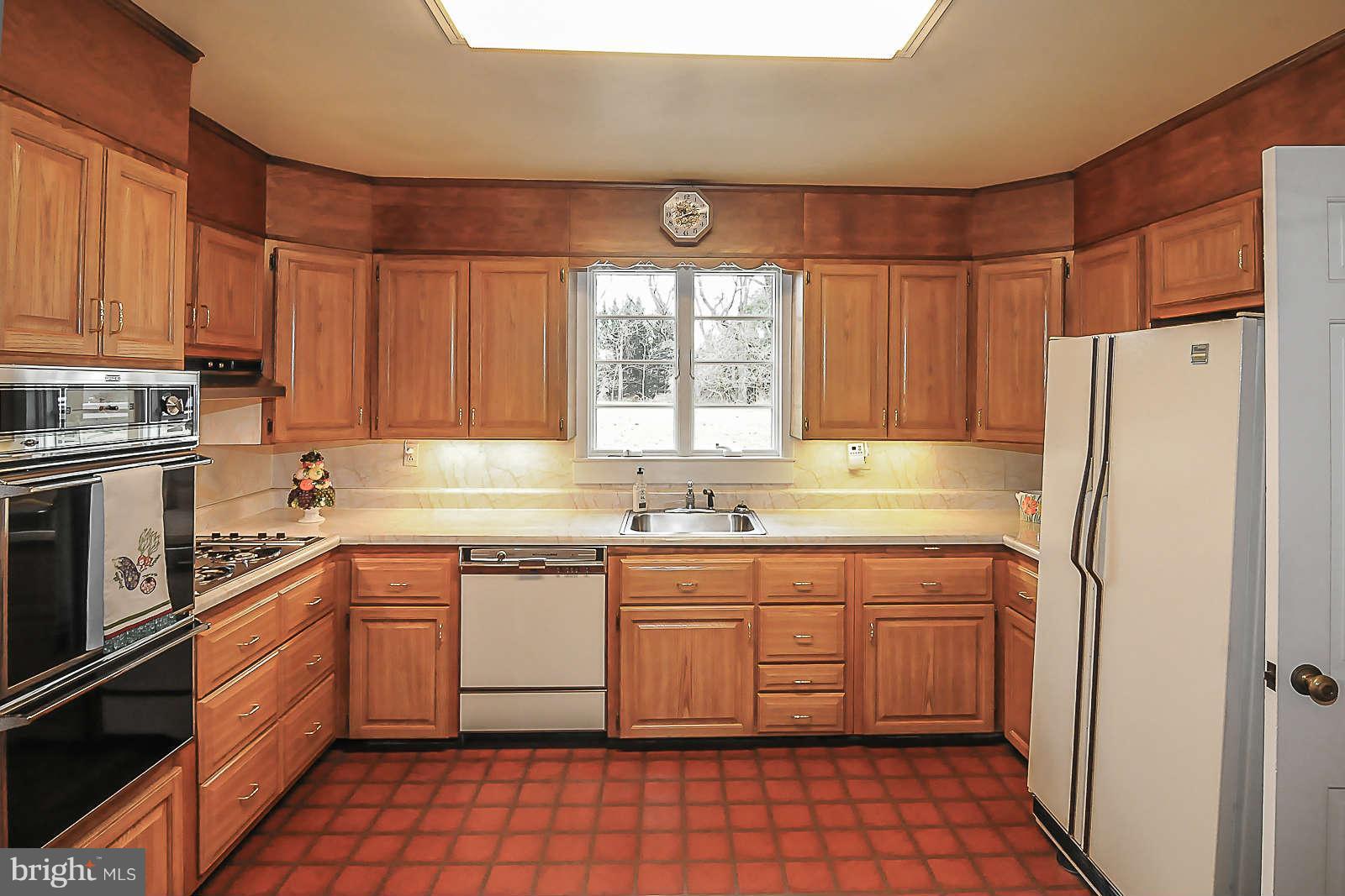 9119 Northfield Road Ellicott City, MD 21042 - Photo 10 of 24 Kitchen