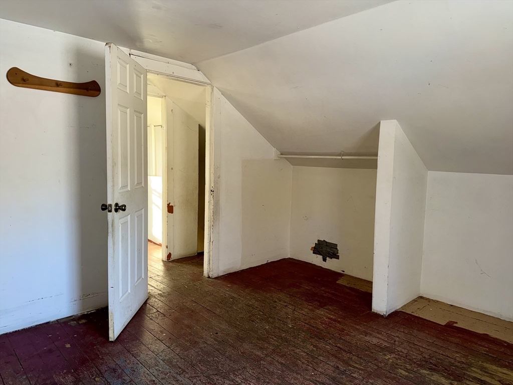 61 Woodmont Road Northampton, MA 01060 - Photo 12 of 18